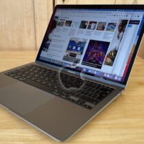 MacBook Air 13.3â€™â€™ retina 2020 - CPU M1 Core 8 - 256Go SSD/8Go Ram - Occasion avec 2 mois de garantie - TrÃ¨s trÃ¨s bon Ã©tat.