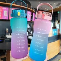 bouteille de sport en plastique